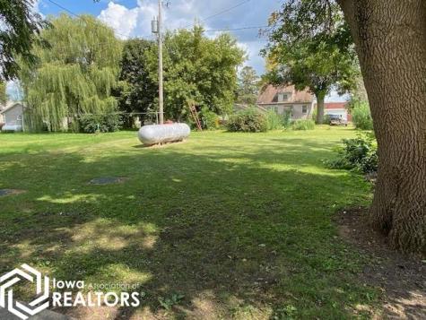 336 Way Avenue Woden IA 50484