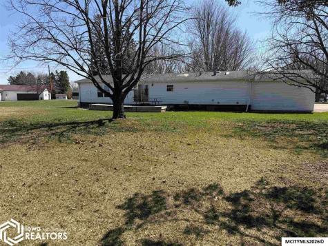 710 Oak Street Kensett IA 50448
