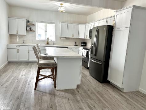 178 1st Street NW Britt IA 50423