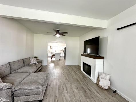 178 1st Street NW Britt IA 50423
