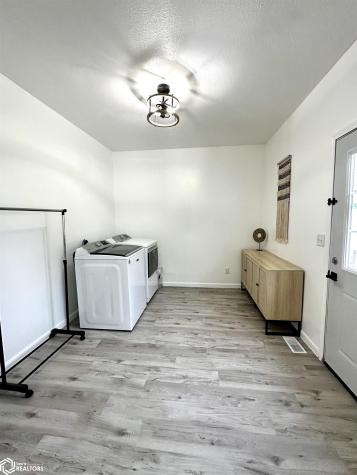 178 1st Street NW Britt IA 50423