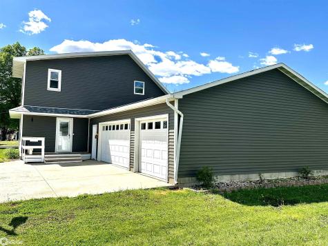 178 1st Street NW Britt IA 50423