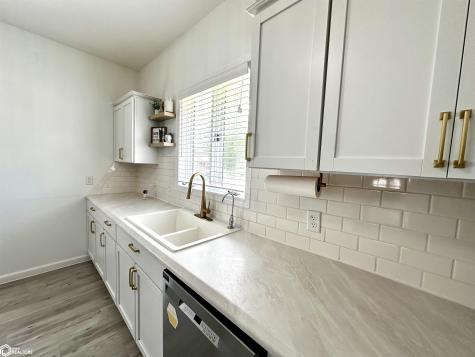 178 1st Street NW Britt IA 50423