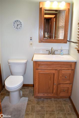1009 Pearl Iowa Falls IA 50126