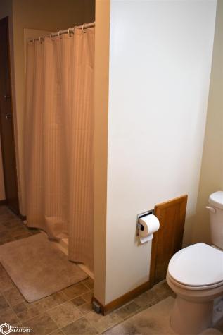 1009 Pearl Iowa Falls IA 50126