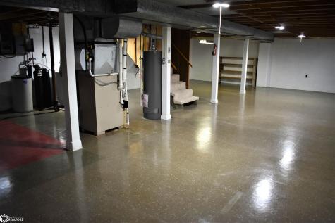 1009 Pearl Iowa Falls IA 50126