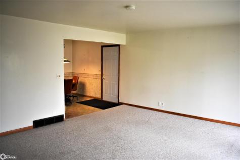 1009 Pearl Iowa Falls IA 50126
