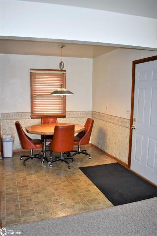 1009 Pearl Iowa Falls IA 50126