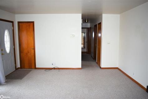1009 Pearl Iowa Falls IA 50126
