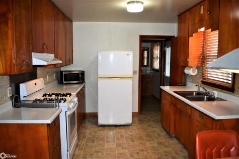 1009 Pearl Iowa Falls IA 50126