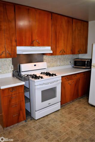1009 Pearl Iowa Falls IA 50126
