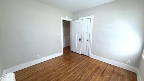 107 S Rhode Island Avenue Mason City IA 50401
