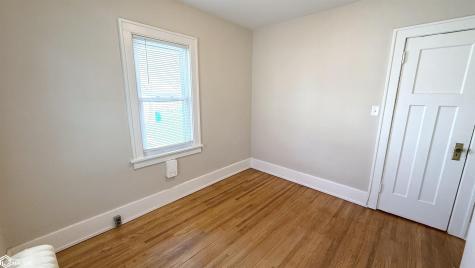 107 S Rhode Island Avenue Mason City IA 50401