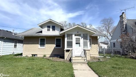 107 S Rhode Island Avenue Mason City IA 50401