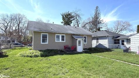 107 S Rhode Island Avenue Mason City IA 50401