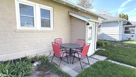 107 S Rhode Island Avenue Mason City IA 50401