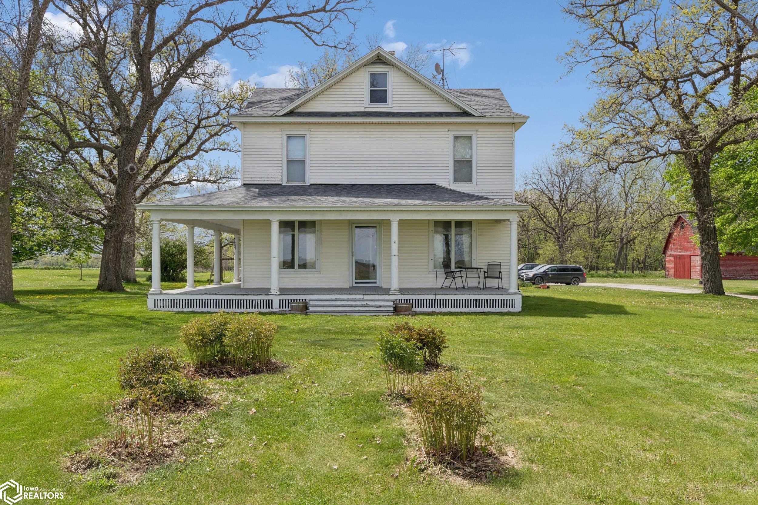 21530 Pheasant Avenue Mason City IA 50401