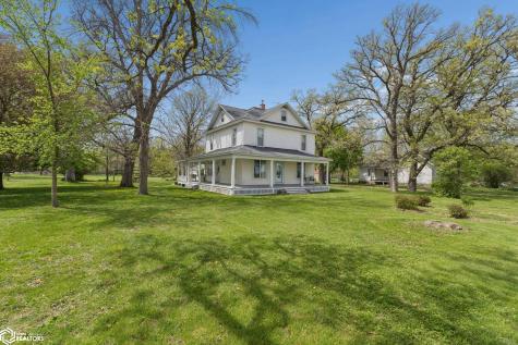 21530 Pheasant Avenue Mason City IA 50401