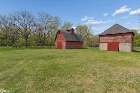 21530 Pheasant Avenue Mason City IA 50401