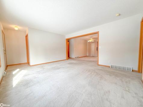 1656 Dorell Drive Hampton IA 50441