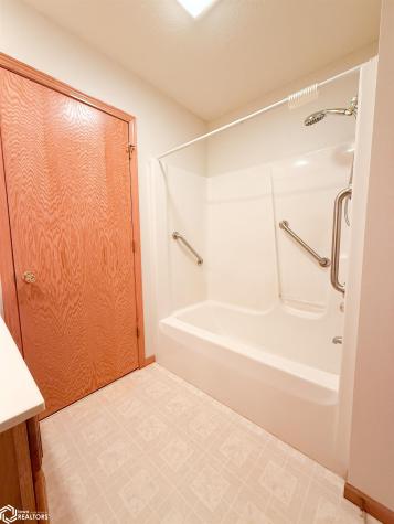 1656 Dorell Drive Hampton IA 50441