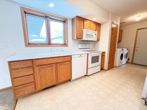 1656 Dorell Drive Hampton IA 50441