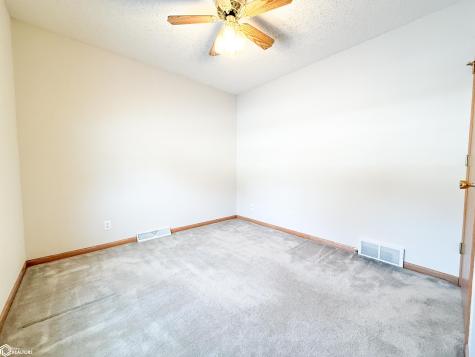 1656 Dorell Drive Hampton IA 50441