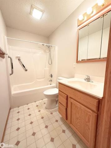 1656 Dorell Drive Hampton IA 50441