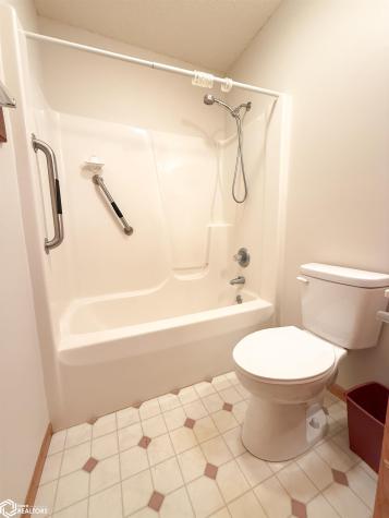 1656 Dorell Drive Hampton IA 50441