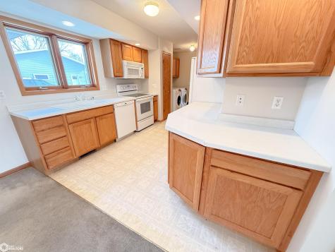 1656 Dorell Drive Hampton IA 50441