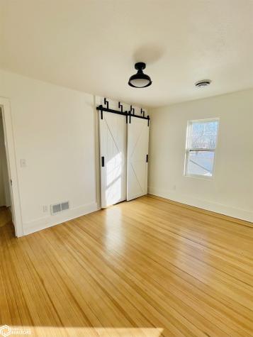 412 3rd Street NW Buffalo Center IA 50424