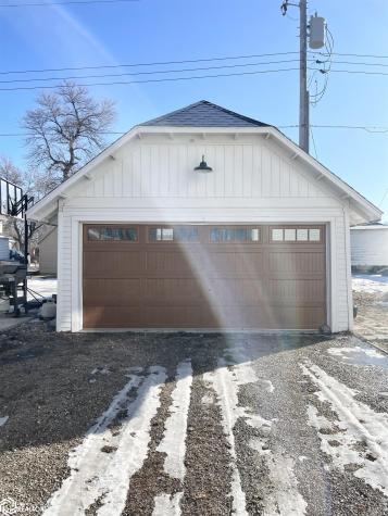 412 3rd Street NW Buffalo Center IA 50424