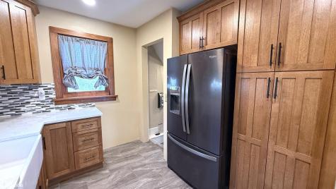726 1st Street SW Mason City IA 50401