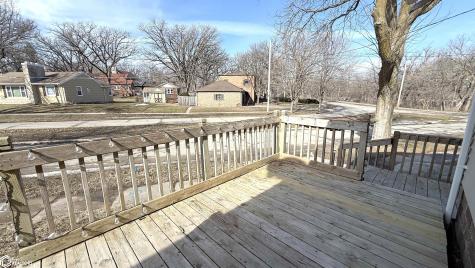 726 1st Street SW Mason City IA 50401