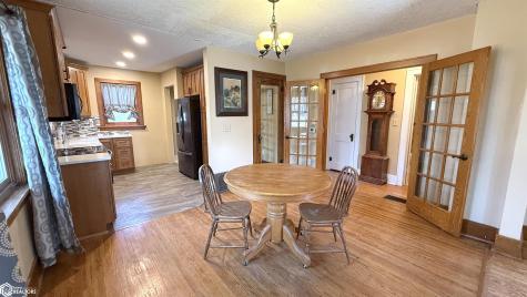 726 1st Street SW Mason City IA 50401