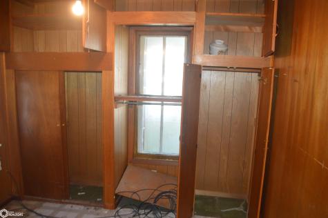 215 3rd Street NE Belmond IA 50421