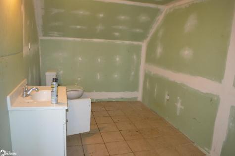 215 3rd Street NE Belmond IA 50421