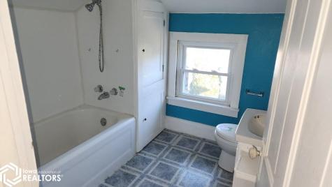 406 E Congress Nora Springs IA 50458