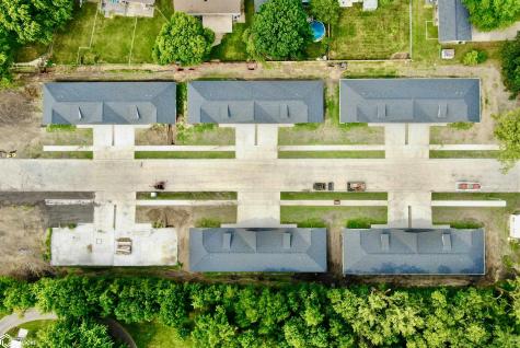 314 27th Place S Clear Lake IA 50428