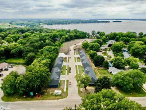 314 27th Place S Clear Lake IA 50428