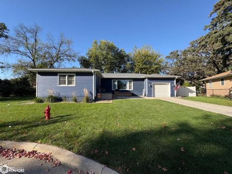 305 N 13th Street Clear Lake IA 50428