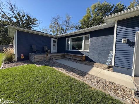 305 N 13th Street Clear Lake IA 50428
