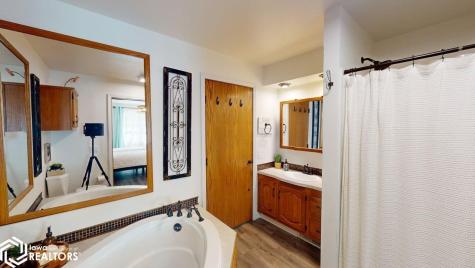 114 Cathedral Oaks Road Forest City IA 50436
