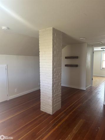 1316 Siloam Iowa Falls IA 50126