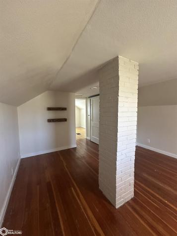 1316 Siloam Iowa Falls IA 50126