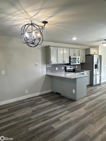 1316 Siloam Iowa Falls IA 50126