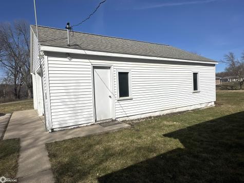 1316 Siloam Iowa Falls IA 50126
