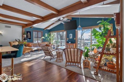 15 Timberlane Drive Clear Lake IA 50428