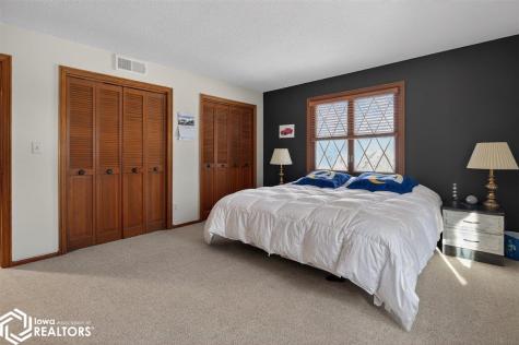 15 Timberlane Drive Clear Lake IA 50428