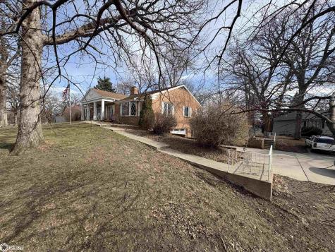15 Timberlane Drive Clear Lake IA 50428